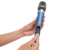 Cách Khắc Phục Micro Bị Mất Sóng, Nhiễu Sóng 4 cach sua micro khong day